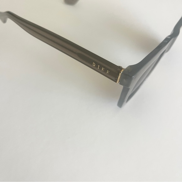 DIFF Eyewear Translucent Gray Sunglasses - Picture 4 of 9